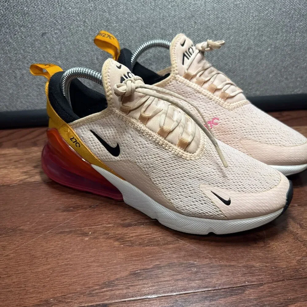 Nike Air Max 270 Women's Size 7.5 Coral Pink Shoes AH6789-603